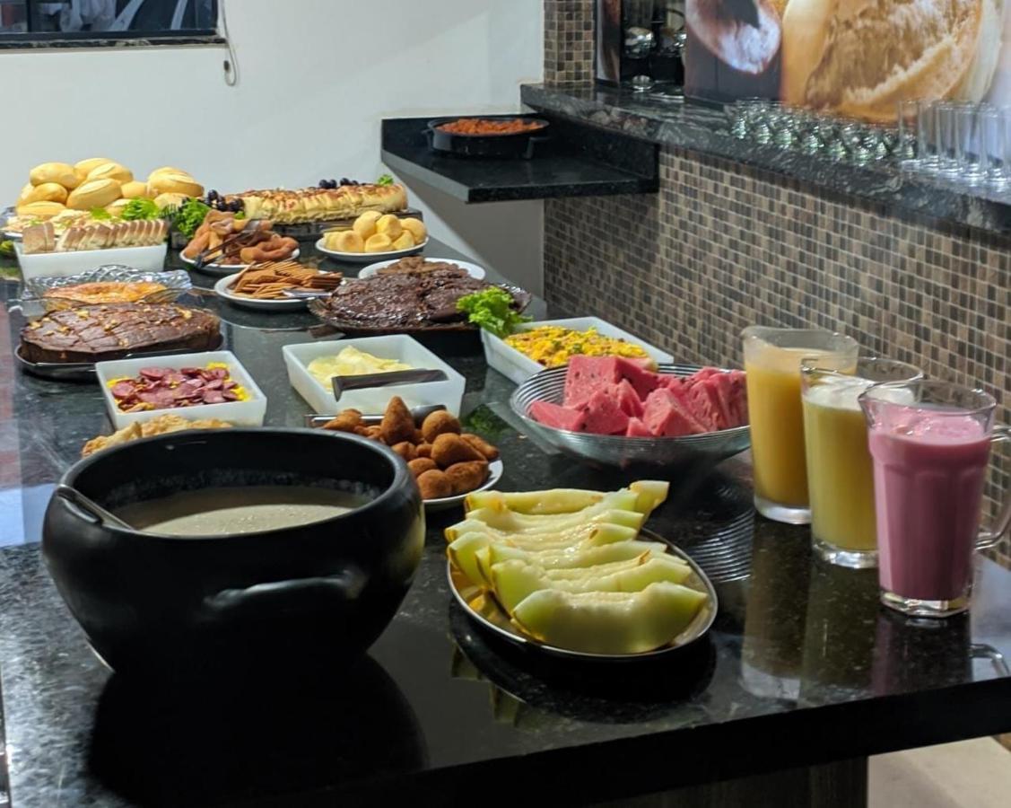 Hotel E Restaurante Lima Luis Eduardo Magalhaes Ngoại thất bức ảnh